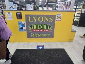 Lyons Grocer